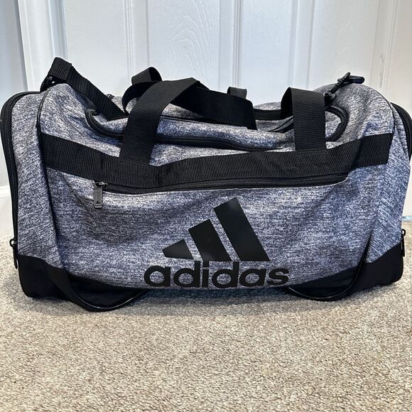 NWOT Adidas Unisex Defender 4.0 Gym Duffel Bag Grey/Black Small - Picture 1 of 11